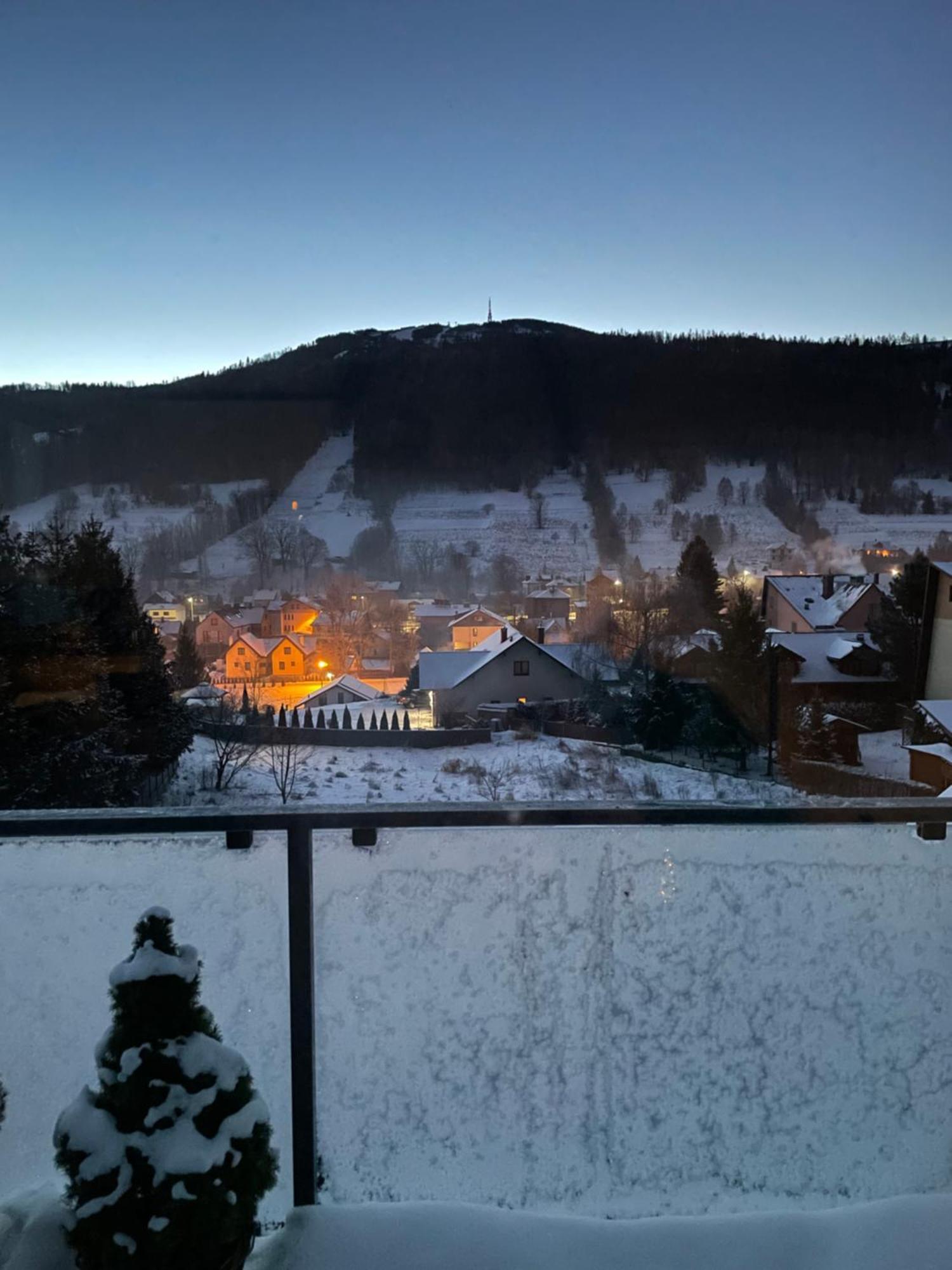 Widokowy Apartament Jodlowa Ski&Bike Щирк Екстериор снимка